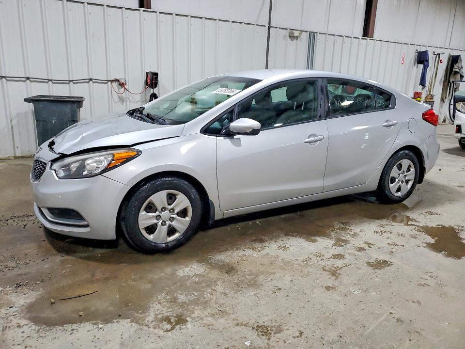 KIA FORTE 2016 with VIN KNAFK4A63G5524266 - Photo from auction