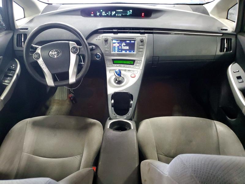 Photo 8 from auction – 2014 TOYOTA PRIUS with VIN JTDKN3DU3E0369046