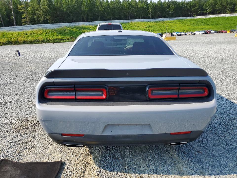 Снимка 6 от търг – 2022 DODGE CHALLENGER с VIN 2C3CDZAG2NH185225