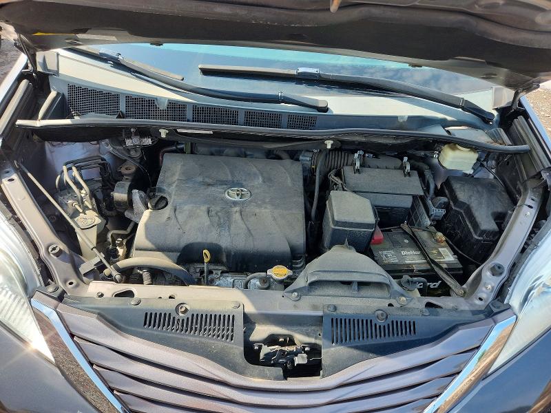 Photo 11 from auction – 2015 TOYOTA SIENNA with VIN 5TDJK3DC3FS127366