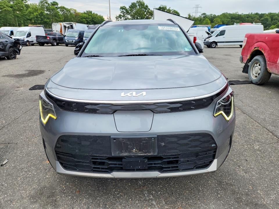 Photo 5 from auction – 2024 KIA NIRO with VIN KNDCR3L18R5123151