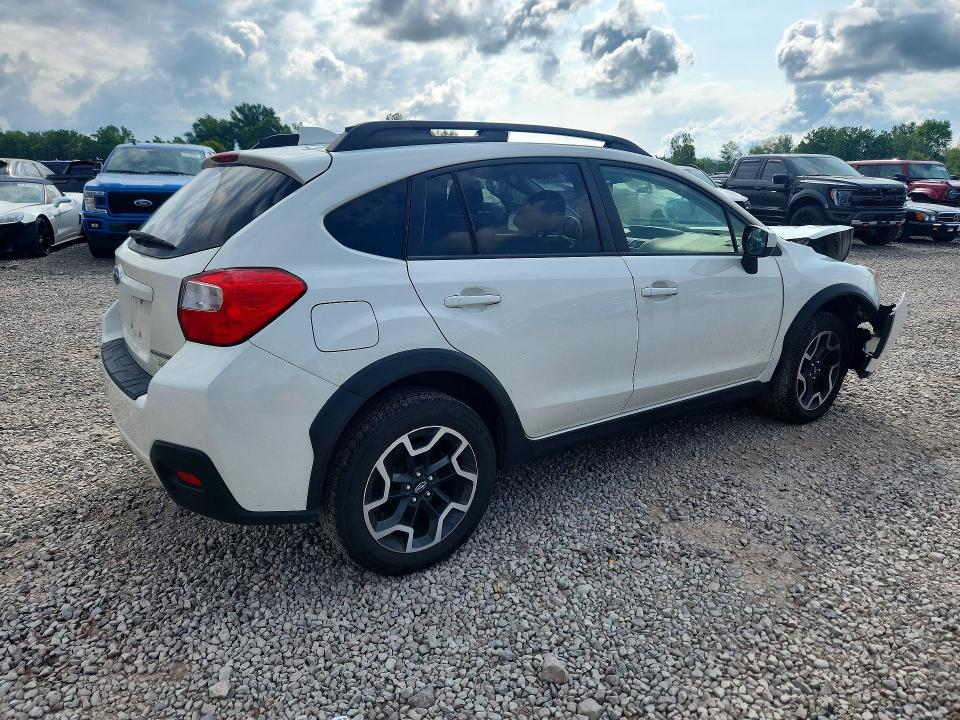 Photo 3 from auction – 2017 SUBARU CROSSTREK with VIN JF2GPADC8H8256387