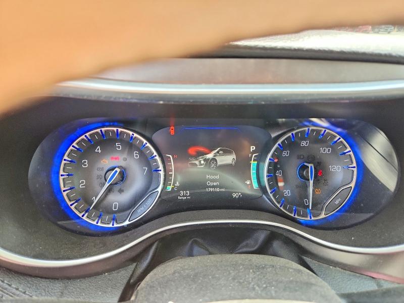 Photo 9 from auction – 2018 CHRYSLER PACIFICA with VIN 2C4RC1GG8JR170900