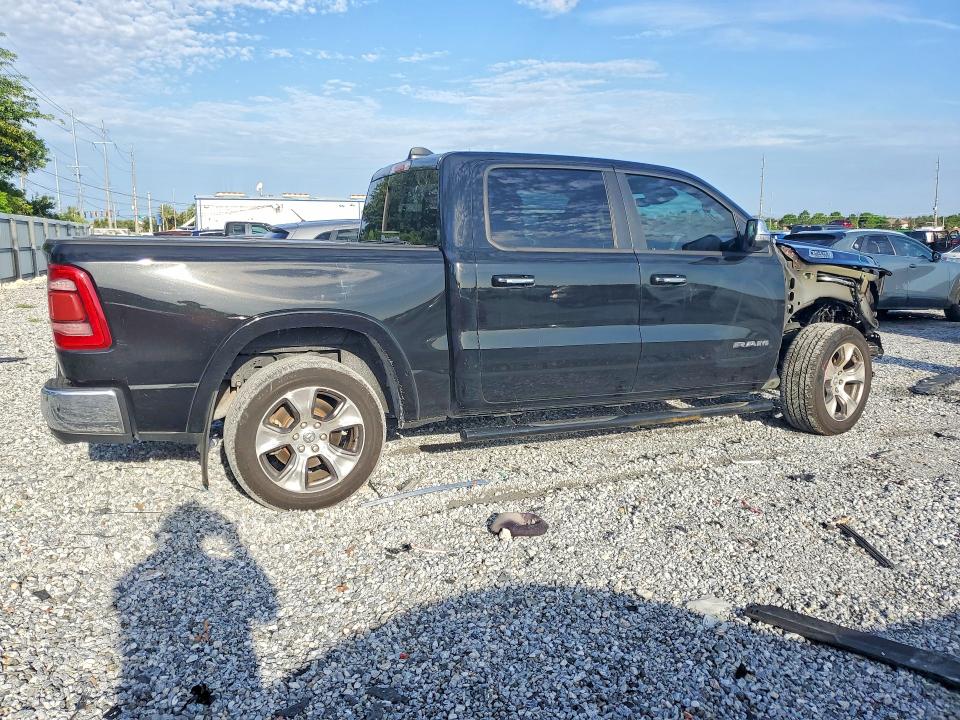 صورة رقم 3 من المزاد - 2021 RAM 1500 مع VIN 1C6RREJT8MN647085