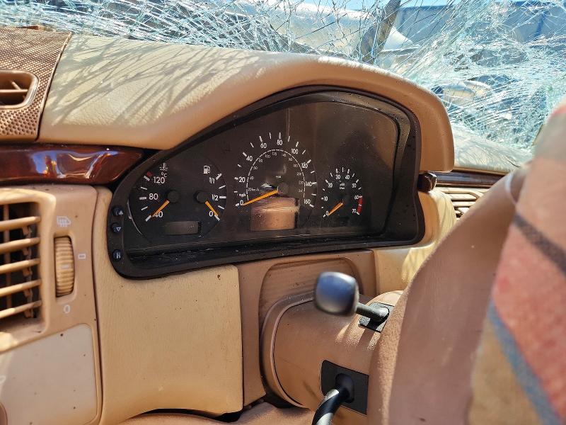 Photo 9 from auction – 2001 MERCEDES-BENZ E with VIN WDBJF70J91X060449