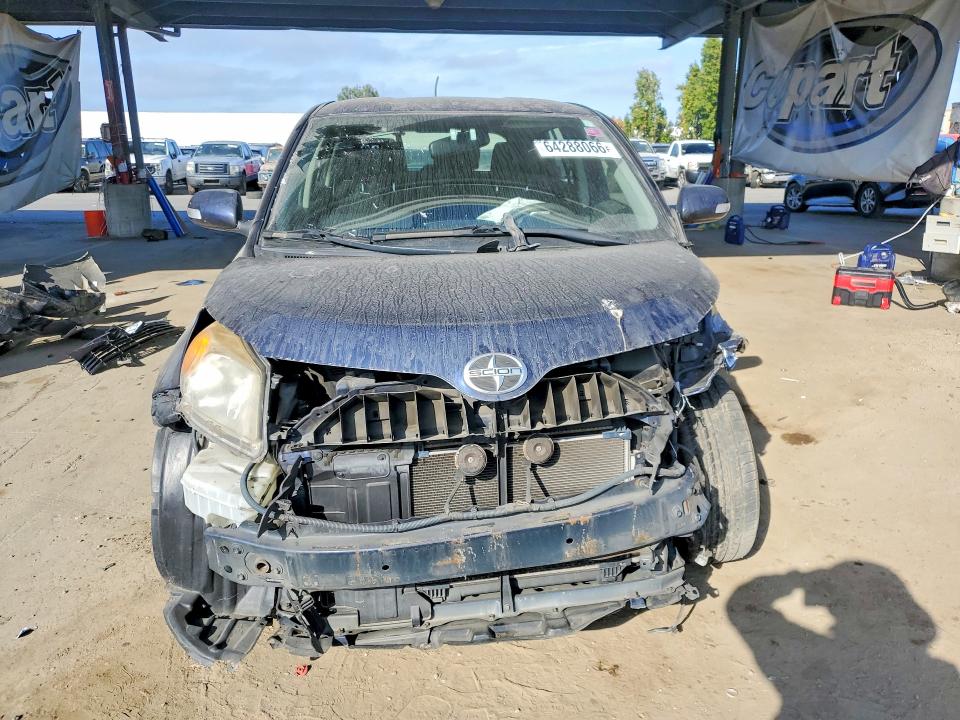 Photo 5 from auction – 2008 SCION XD with VIN JTKKU10428J024126