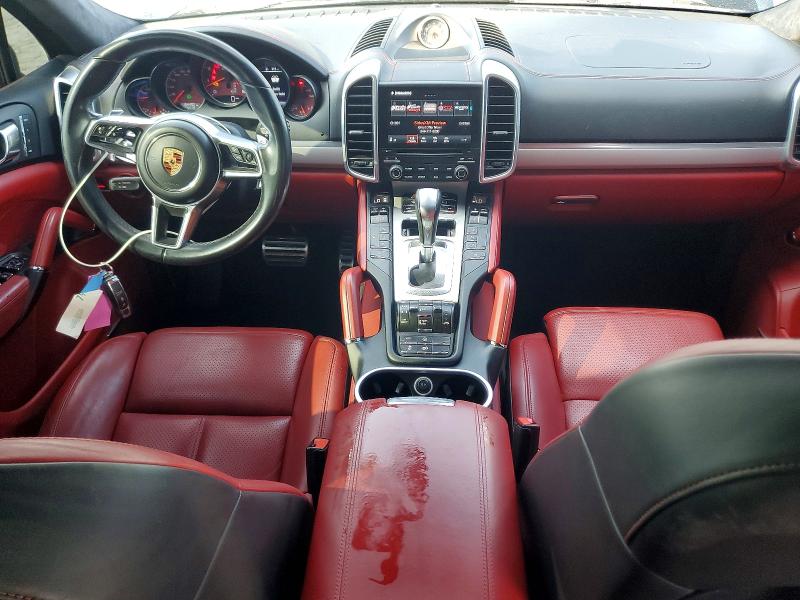 Photo 8 from auction – 2017 PORSCHE CAYENNE with VIN WP1AD2A26HLA80868