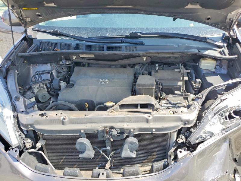 Photo 12 from auction – 2016 TOYOTA SIENNA with VIN 5TDKK3DC1GS701971