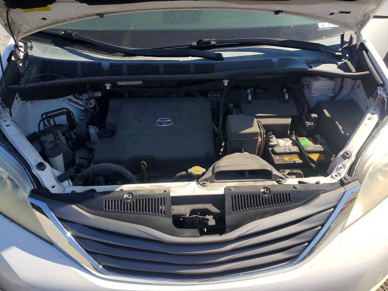Photo 12 from auction – 2014 TOYOTA SIENNA with VIN 5TDYK3DC5ES496095