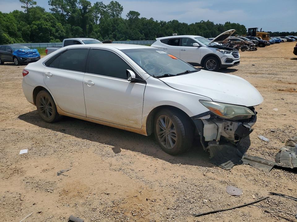 Photo 4 from auction – 2015 TOYOTA CAMRY with VIN 4T1BF1FK8FU046422