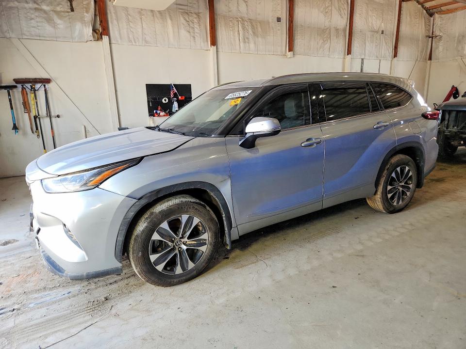 2021 TOYOTA HIGHLANDER - Търг №65625276