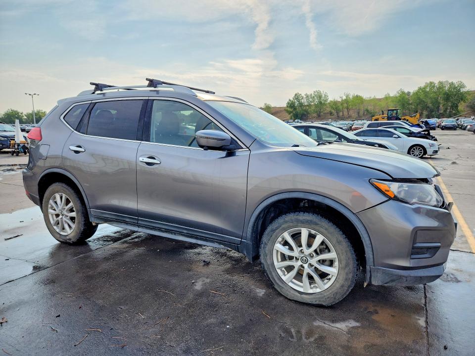 Photo 4 from auction – 2017 NISSAN ROGUE with VIN KNMAT2MV1HP605936