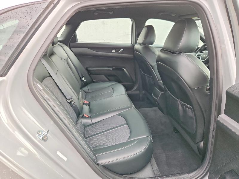Photo 10 from auction – 2022 KIA K5 with VIN 5XXG64J28NG151579