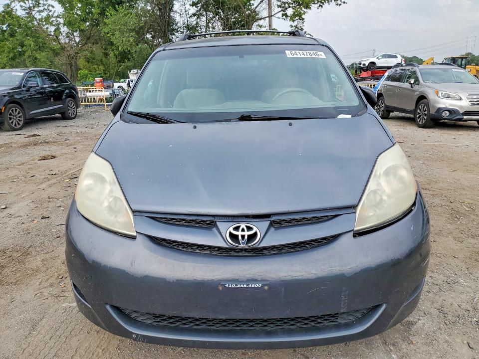 Photo 5 from auction – 2007 TOYOTA SIENNA with VIN 5TDZK23C47S057697