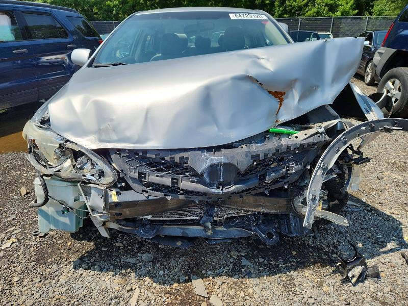 Photo 11 from auction – 2011 TOYOTA COROLLA with VIN JTDBU4EE9B9146954