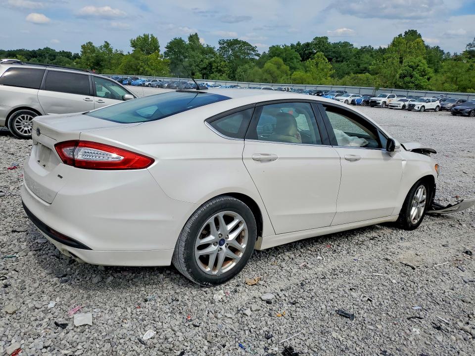 Photo 3 from auction – 2015 FORD FUSION with VIN 3FA6P0H74FR222787