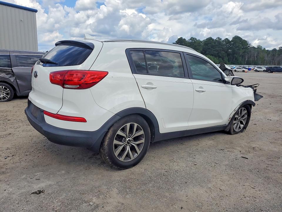 Photo 3 from auction – 2015 KIA SPORTAGE with VIN KNDPB3AC0F7737718