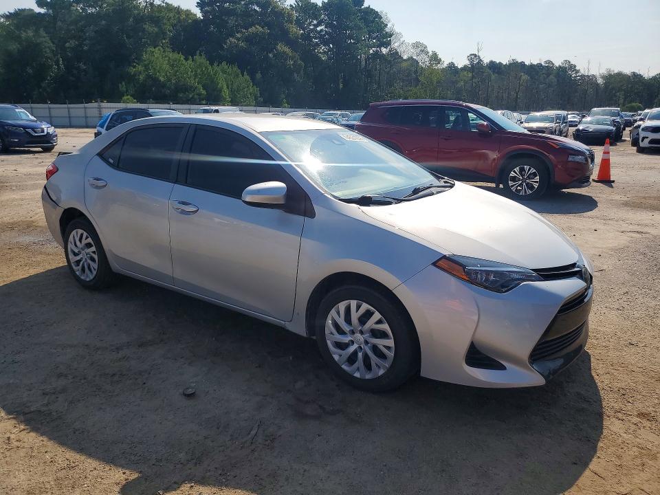 Photo 4 from auction – 2019 TOYOTA COROLLA with VIN 5YFBURHE8KP939603