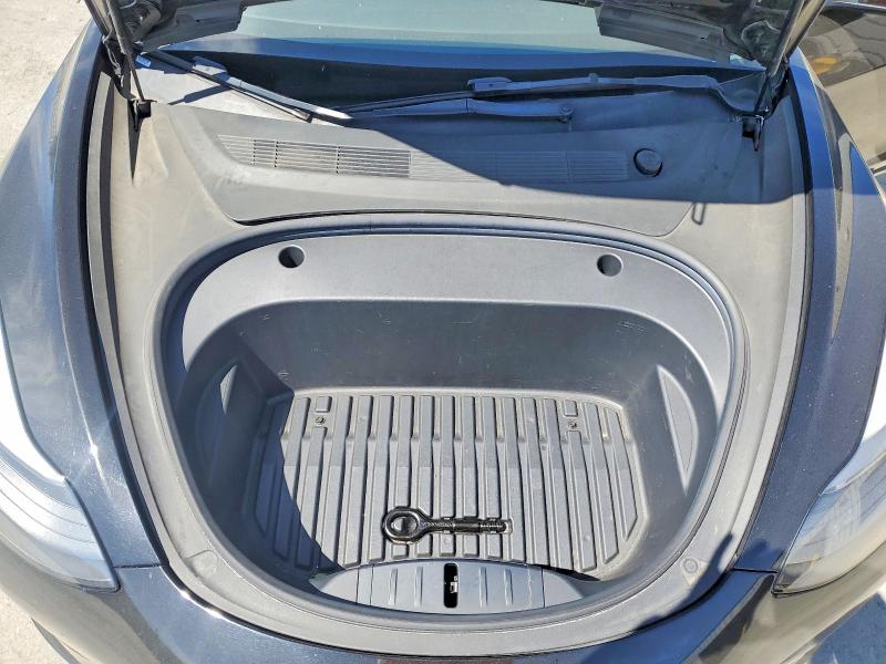 Photo 11 from auction – 2022 TESLA MODEL 3 with VIN 5YJ3E1EA8NF285738