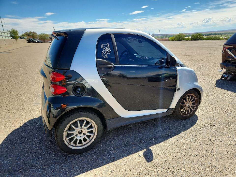 Photo 3 from auction – 2013 SMART FORTWO with VIN WMEEJ3BA2DK695281