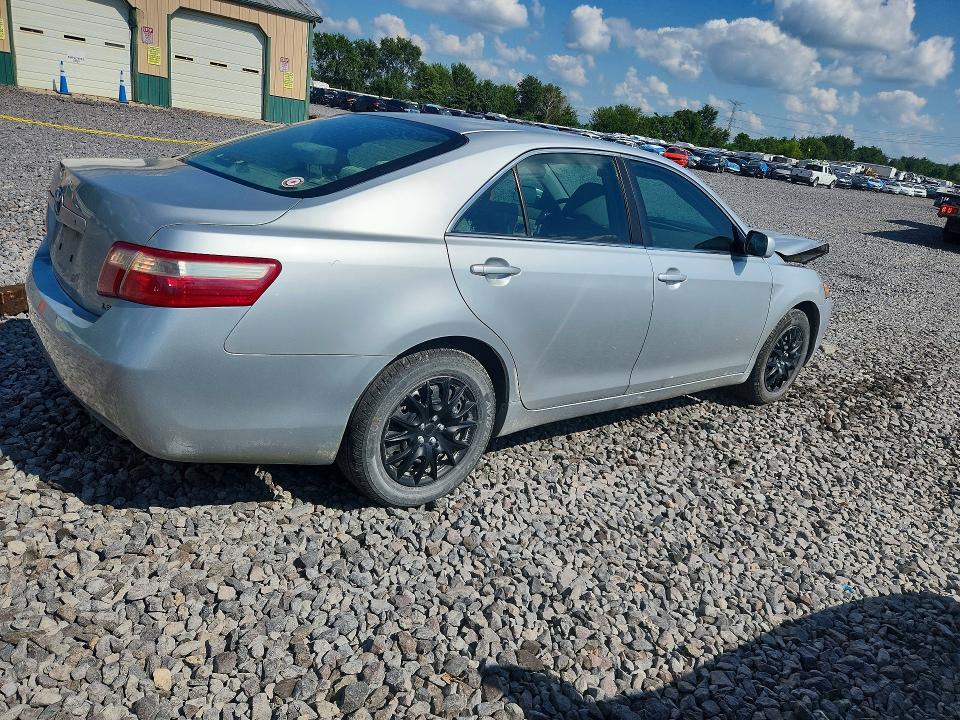 Photo 3 from auction – 2007 TOYOTA CAMRY with VIN 4T1BE46K87U128754