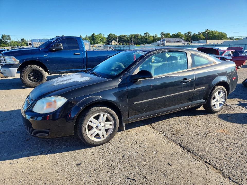 CHEVROLET COBALT 2005 with VIN 1G1AL12F957581539 - Photo from auction