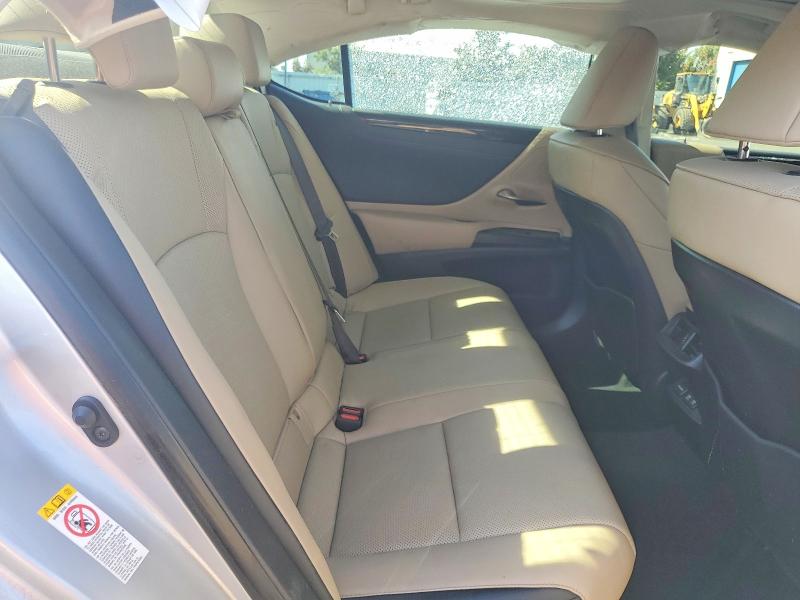 Photo 10 from auction – 2019 LEXUS ES with VIN JTHB21B12K2002112