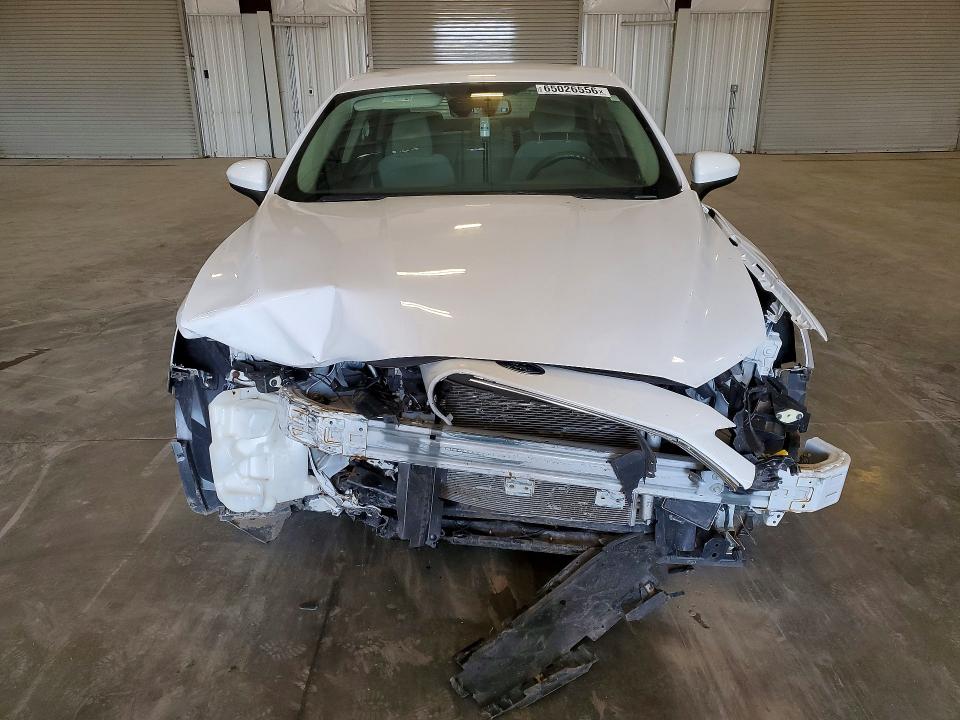 Photo 5 from auction – 2020 FORD FUSION with VIN 3FA6P0G74LR228294
