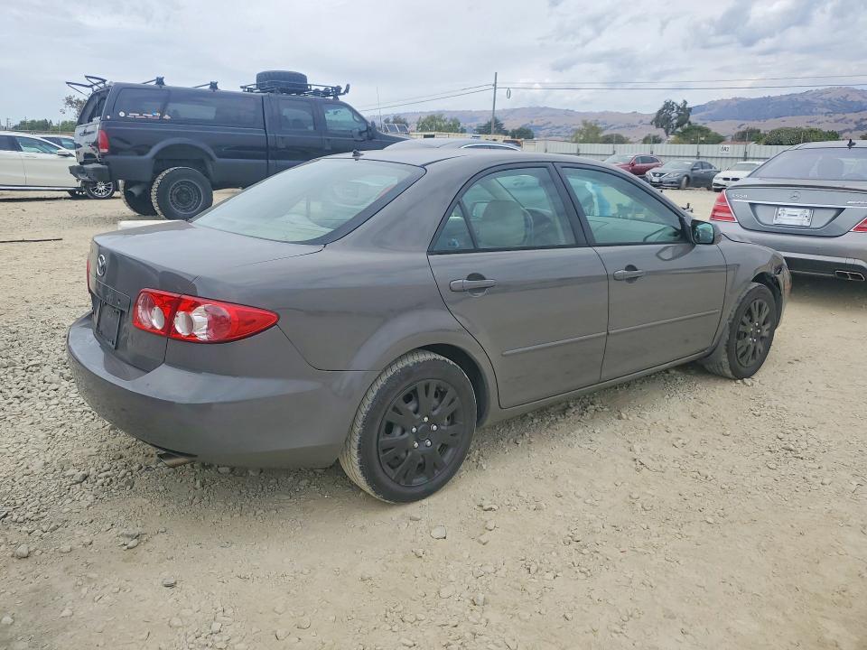 Photo 3 from auction – 2004 MAZDA 6 with VIN 1YVFP80C845N66215