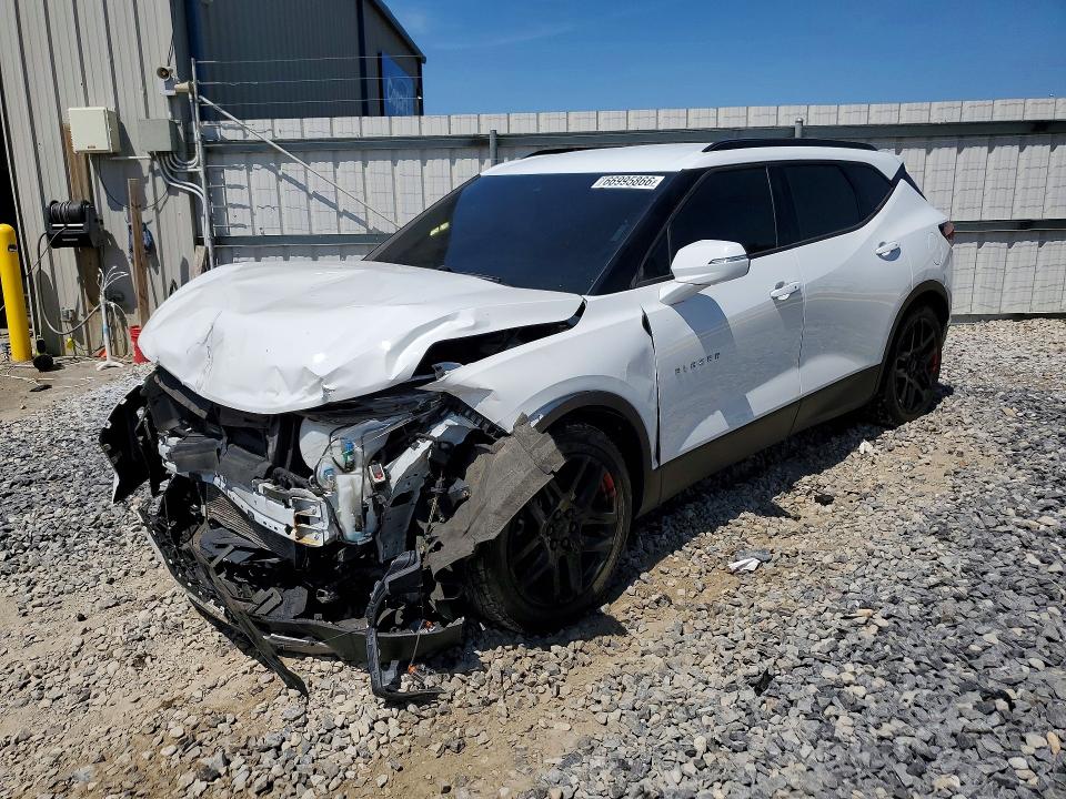 CHEVROLET BLAZER 2021 with VIN 3GNKBCRS0MS547509 - Photo from auction