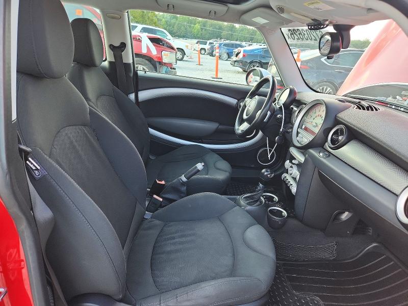 Photo 10 from auction – 2009 MINI COOPER with VIN WMWMM33589TP90204