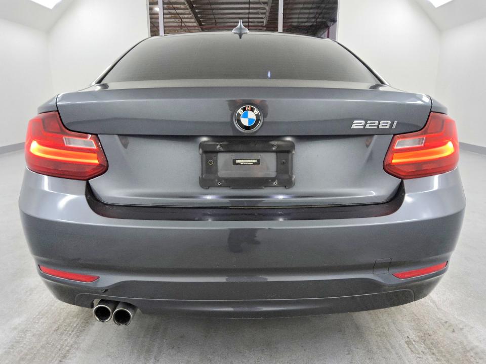 Photo 6 from auction – 2014 BMW 228 with VIN WBA1F5C51EVV98985