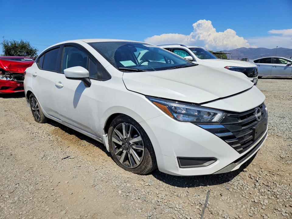 Photo 4 from auction – 2025 NISSAN VERSA with VIN 3N1CN8EV4SL887693
