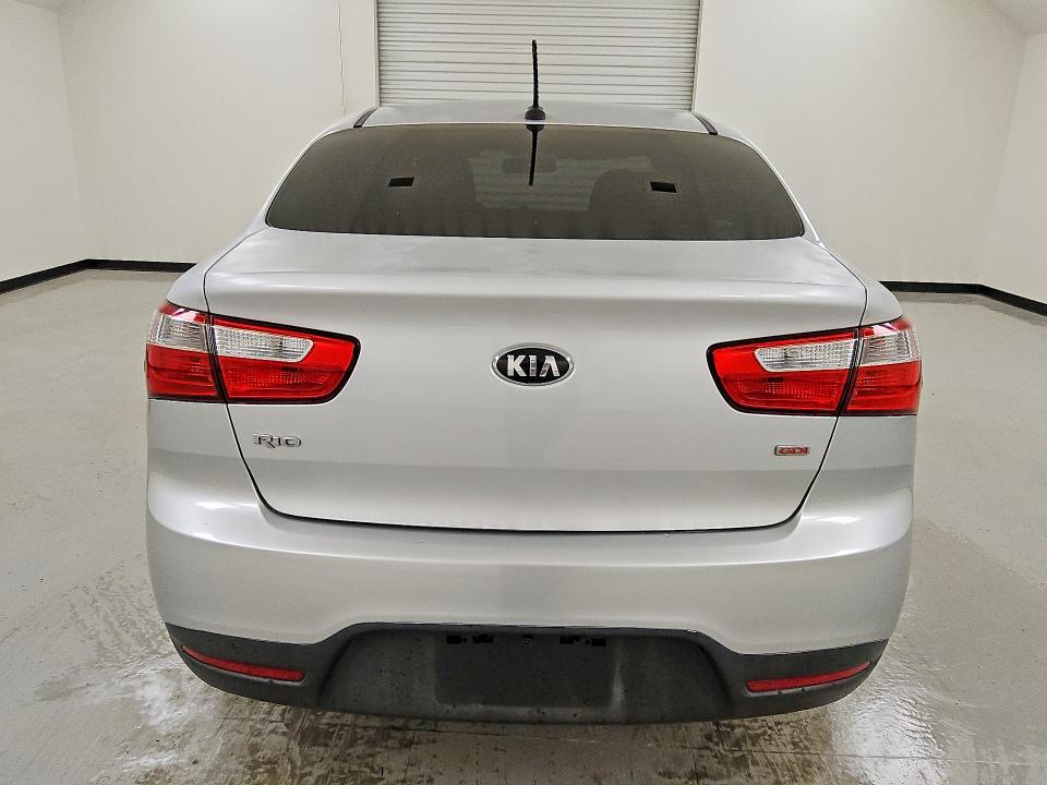 Photo 6 from auction – 2015 KIA RIO with VIN KNADM4A35F6428574