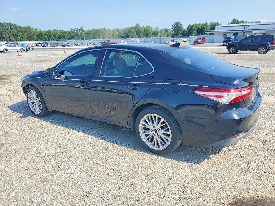 Снимка 2 от търг – 2018 TOYOTA CAMRY с VIN 4T1BZ1HK4JU004195