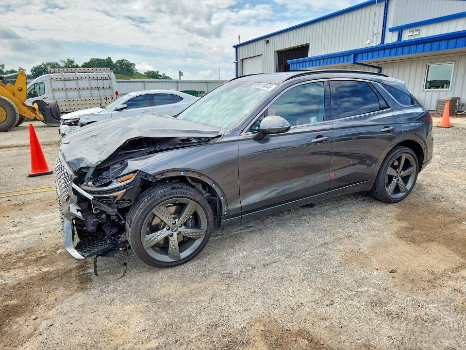 GENESIS GV70 2025 with VIN KMUMCDTCXSU205470 - Photo from auction