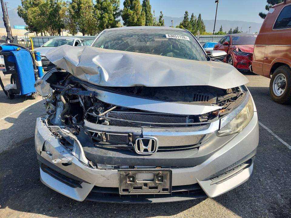 Photo 5 from auction – 2018 HONDA CIVIC with VIN 2HGFC4B58JH307514