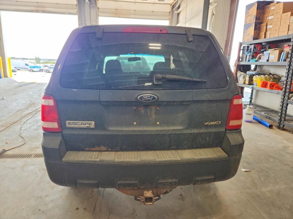 Photo 6 from auction – 2008 FORD ESCAPE with VIN 1FMCU93Z28KE30186