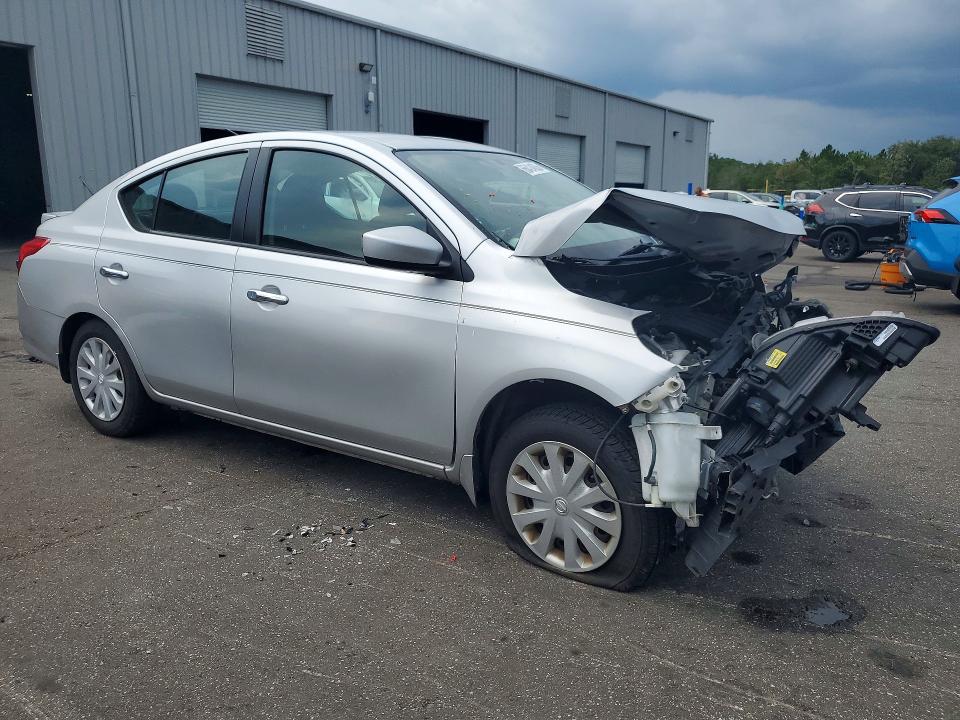 Photo 4 from auction – 2017 NISSAN VERSA with VIN 3N1CN7APXHK472295