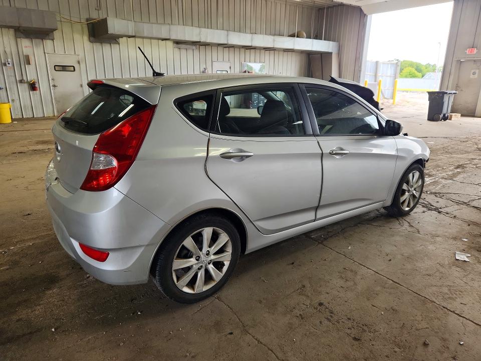 Photo 3 from auction – 2012 HYUNDAI ACCENT with VIN KMHCU5AE8CU022507