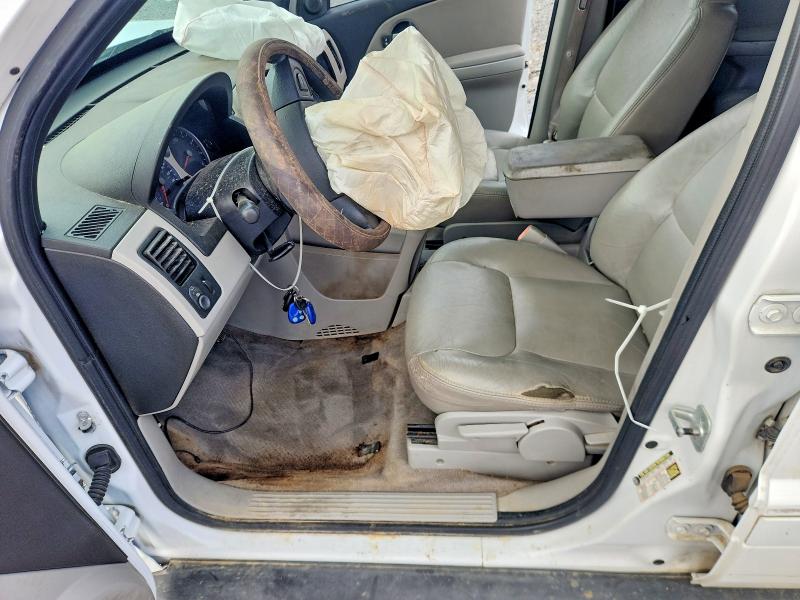 Photo 7 from auction – 2005 CHEVROLET EQUINOX with VIN 2CNDL13F256138261