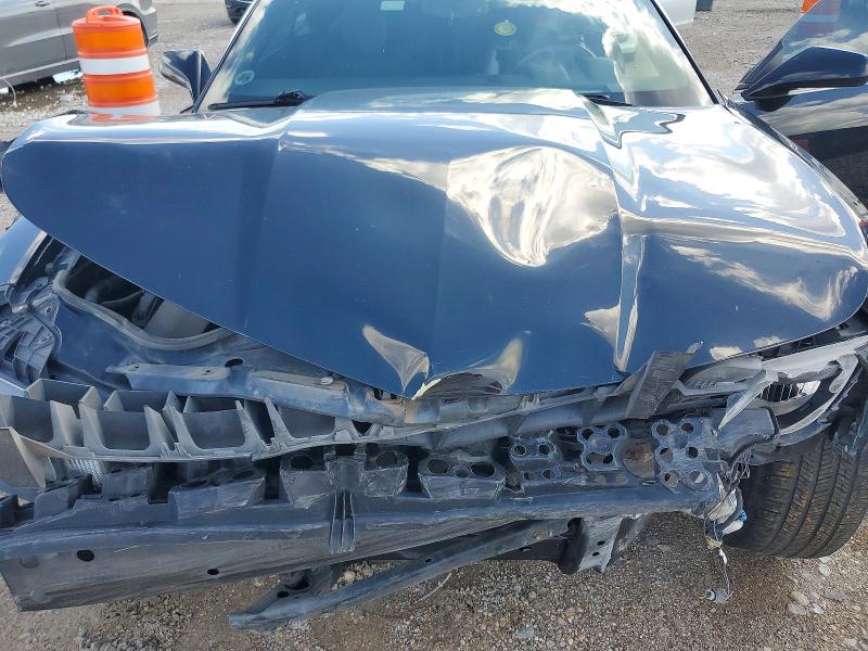 Photo 11 from auction – 2011 CHEVROLET CAMARO with VIN 2G1FC3DD3B9184898