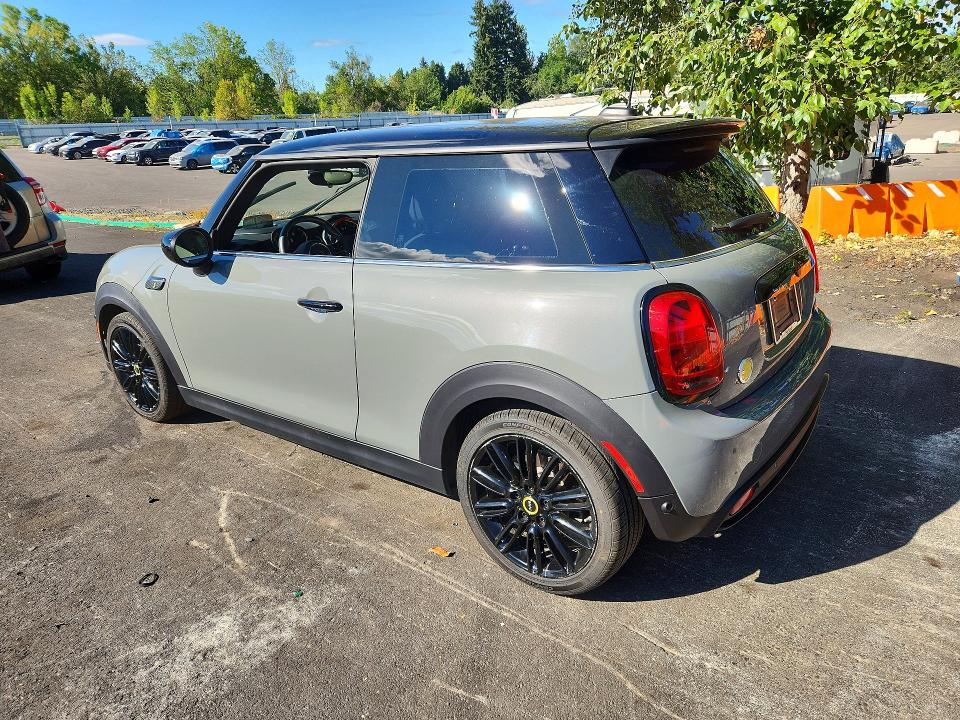 صورة رقم 2 من المزاد - 2022 MINI COOPER مع VIN WMW13DJ02N2P99578