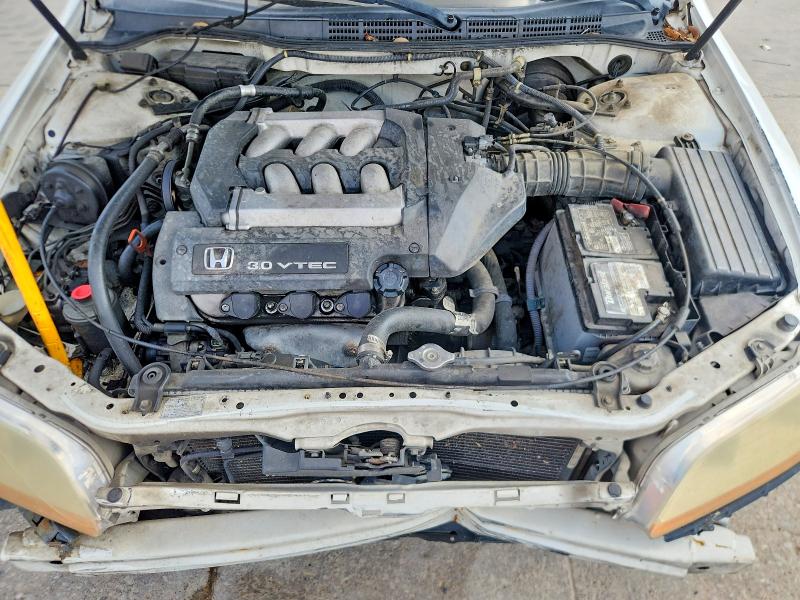 Снимка 11 от търг – 2000 HONDA ACCORD с VIN 1HGCG165XYA060800