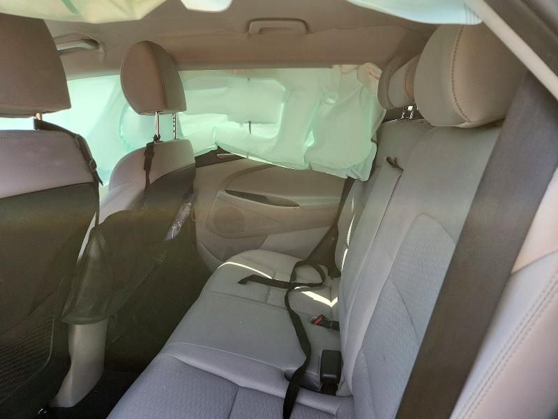 Photo 11 from auction – 2019 HYUNDAI TUCSON with VIN KM8J3CA44KU027420