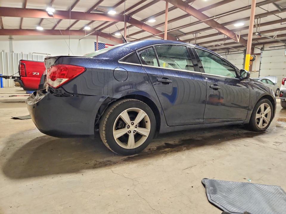 Photo 3 from auction – 2014 CHEVROLET CRUZE with VIN 1G1PE5SB4E7410318