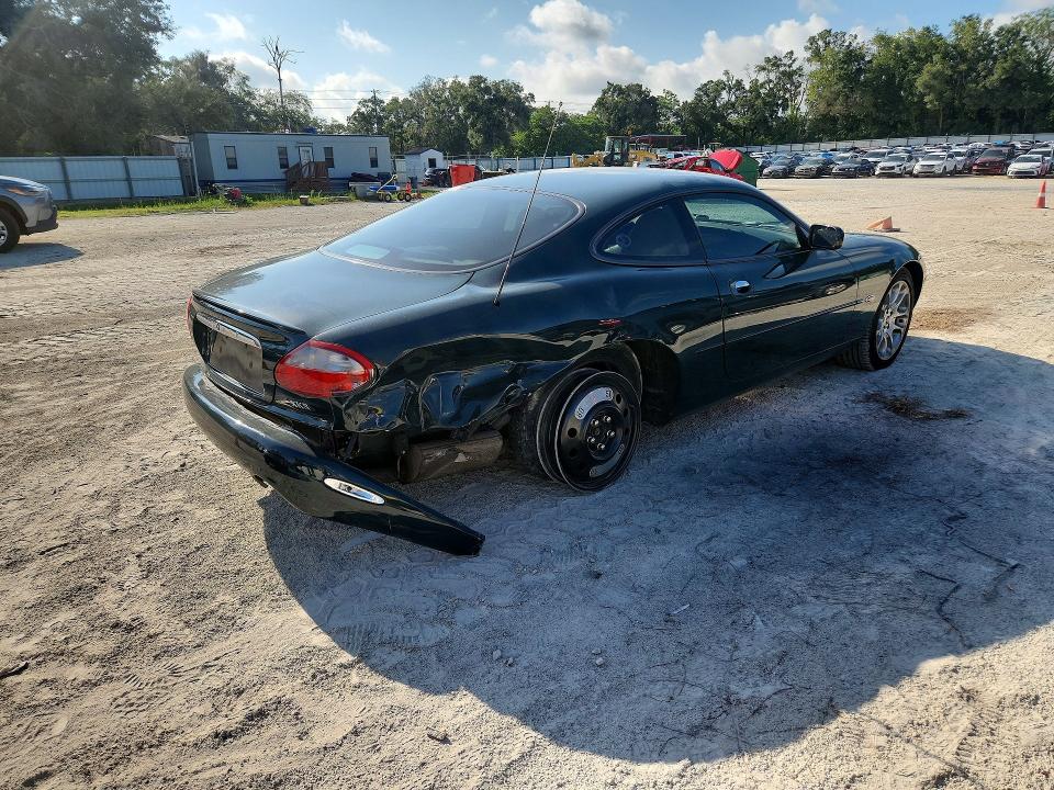 Photo 3 from auction – 2000 JAGUAR XKR with VIN SAJJA41BXYPA08610