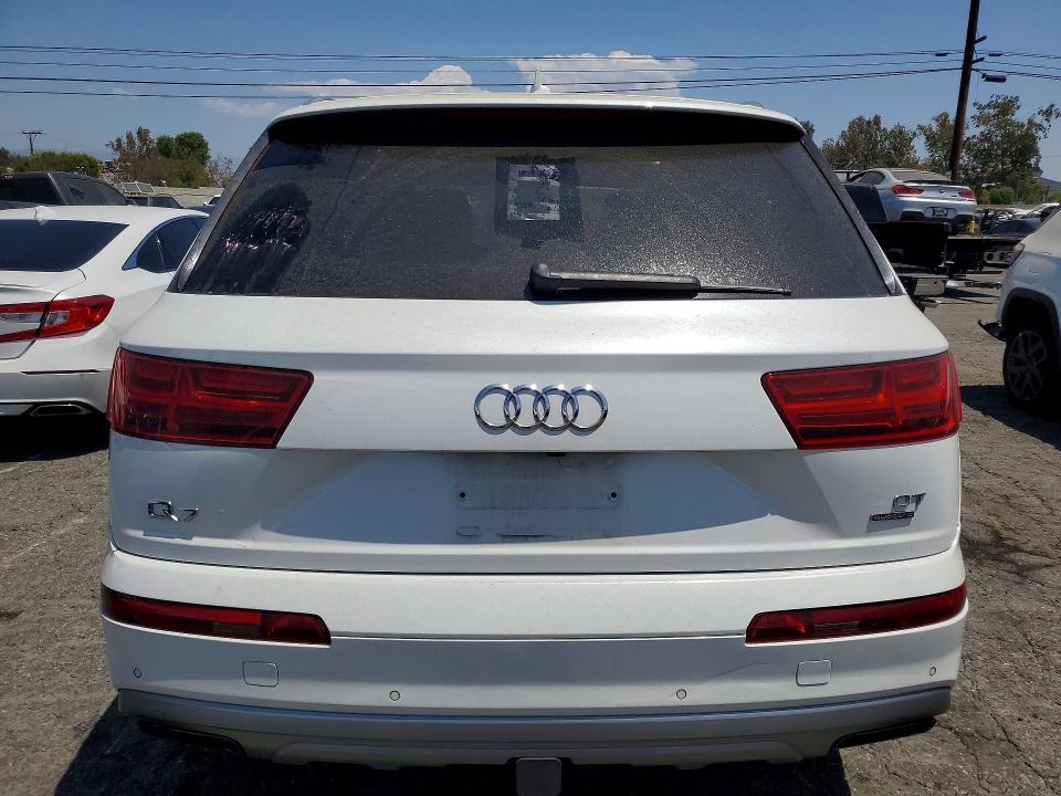 Photo 6 from auction – 2017 AUDI Q7 with VIN WA1VAAF79HD041867