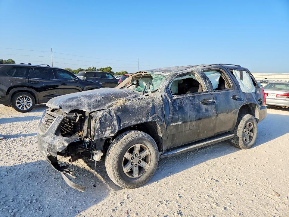 GMC YUKON 2011 with VIN 1GKS1AE09BR214329 - Photo from auction