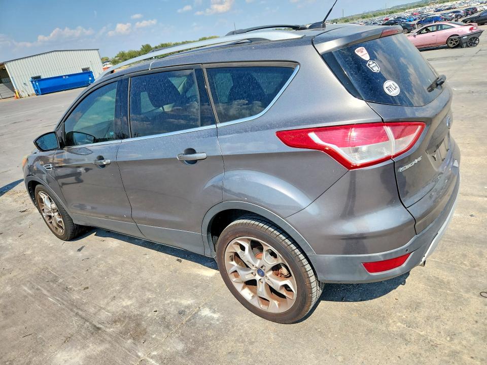 Photo 2 from auction – 2013 FORD ESCAPE with VIN 1FMCU0J98DUB07919